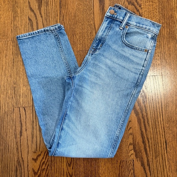 J. Crew Denim - J.Crew Classic Vintage Blue Denim Jeans Straight Leg Size 26